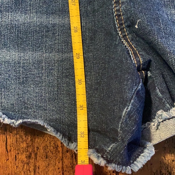 NWT Union Bay Size Medium short overalls. - Picture 5 of 6